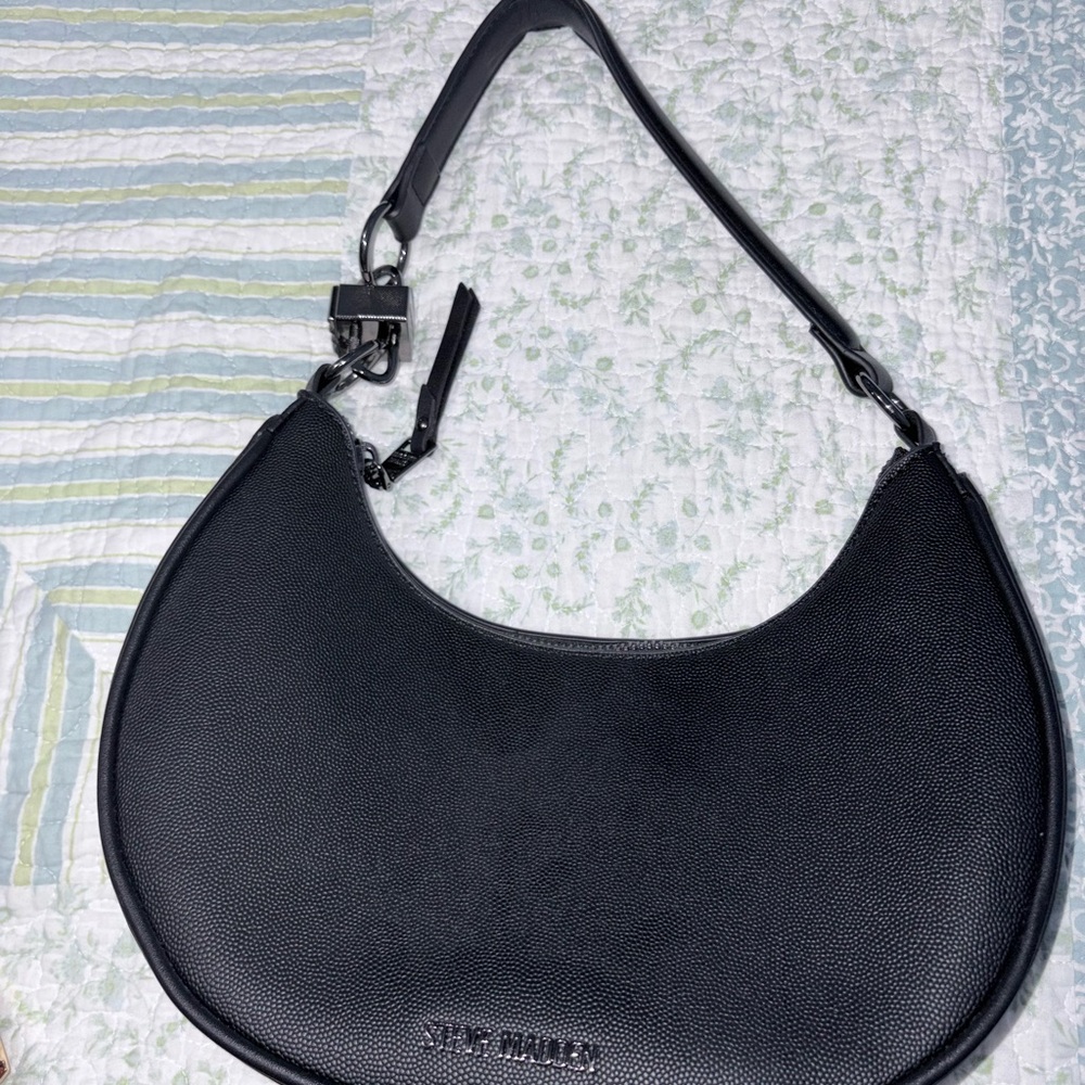 Steve Madden Black Textured Shoulder Bag